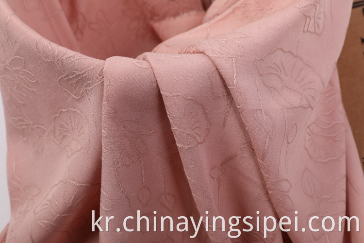 중국 제조업체 지속 가능한 Rayon Custom Twhite Jacquard Fabric Dress Fabric Jacquard